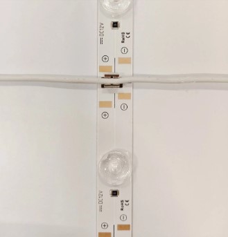 Welding-free diffuse roller light bar VS traditional diffuse edged light bar: innovative key technology for differentiated competition in the field of commercial lighting